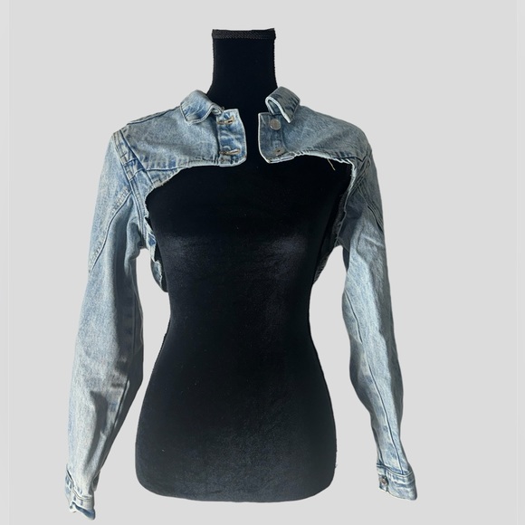 Women’s Denim Jacket - Picture 2 of 7